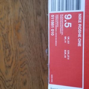 Nike Roshe One New In Box Shoes